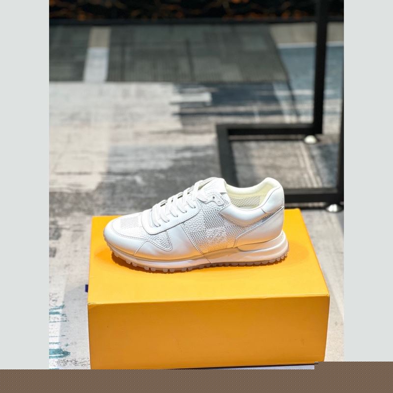 l**is V*t*n sneakers